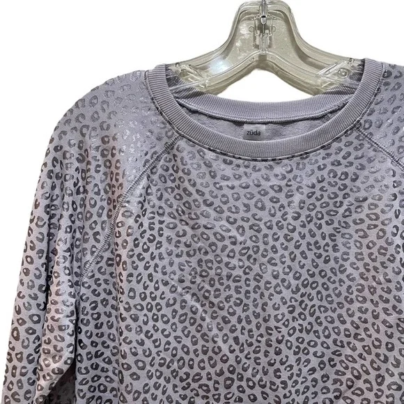 Zuda Leopard Print Metallic Long Sleeve Sweatshirt Top Silver Size Large - Picture 3 of 7